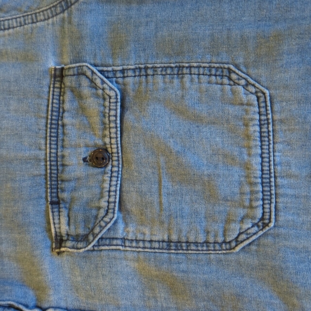 Gap Casual Chambray Button Down Shirt - image 3